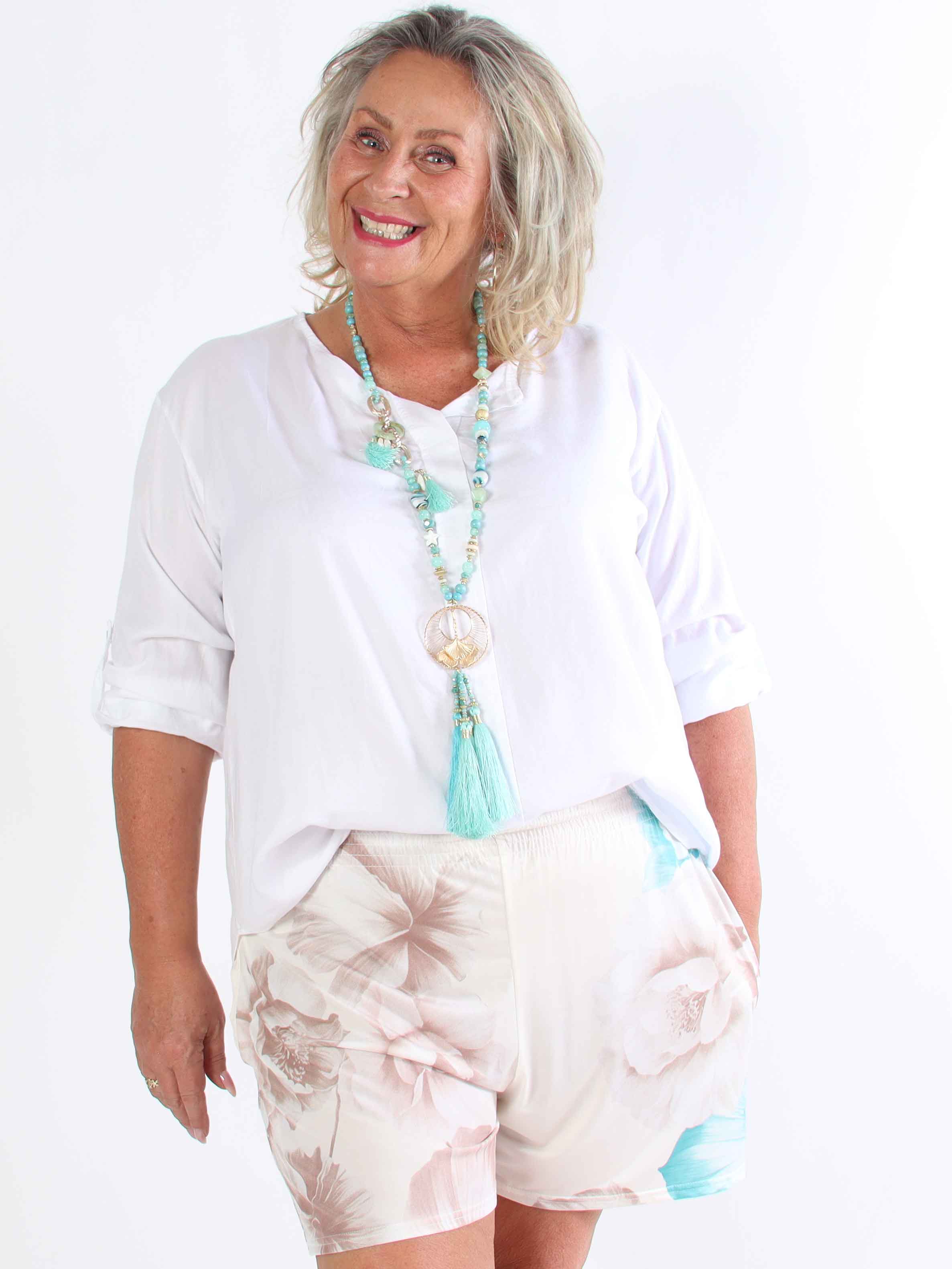Pams Flower Shorts - Elastiske plus size shorts med blomsterprint